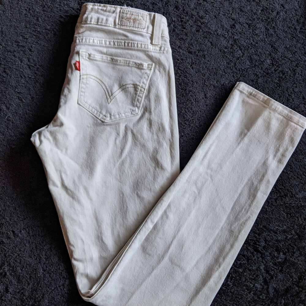Levi's - Picture 2 of 3
